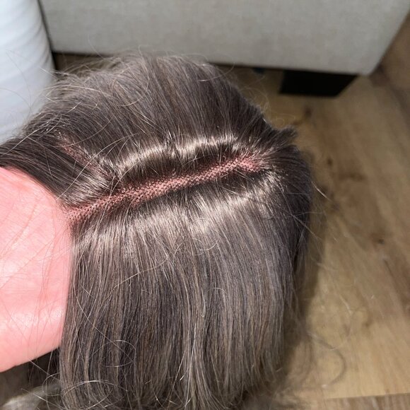 Long Ash Blonde Lace Front Wig | 22” Loose Waves | Cool Tone Rooted NWT #J - Picture 4 of 15